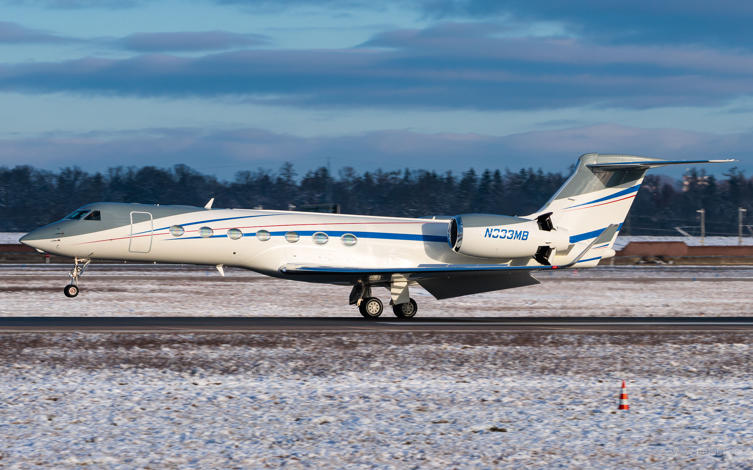 N333MB ? Gulfstream G550 in Stuttgart / STR