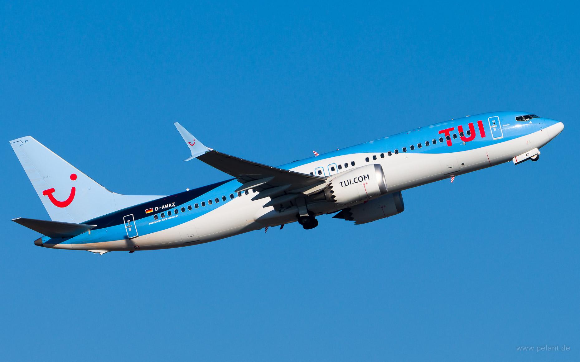 D-AMAZ TUIfly Boeing 737 MAX 8 in Stuttgart / STR