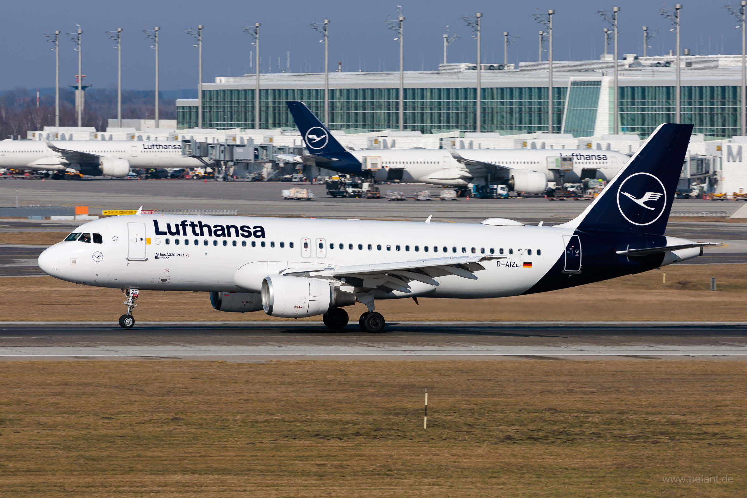 D-AIZE Lufthansa Airbus A320-214 in Mnchen / MUC