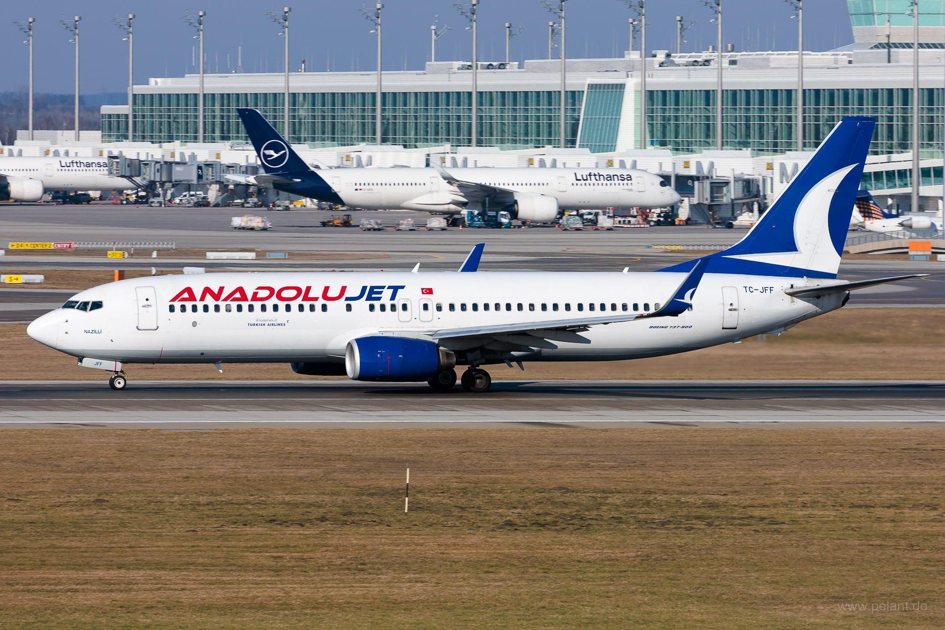 TC-JFF AnadoluJet Boeing 737-8F2 in München / MUC