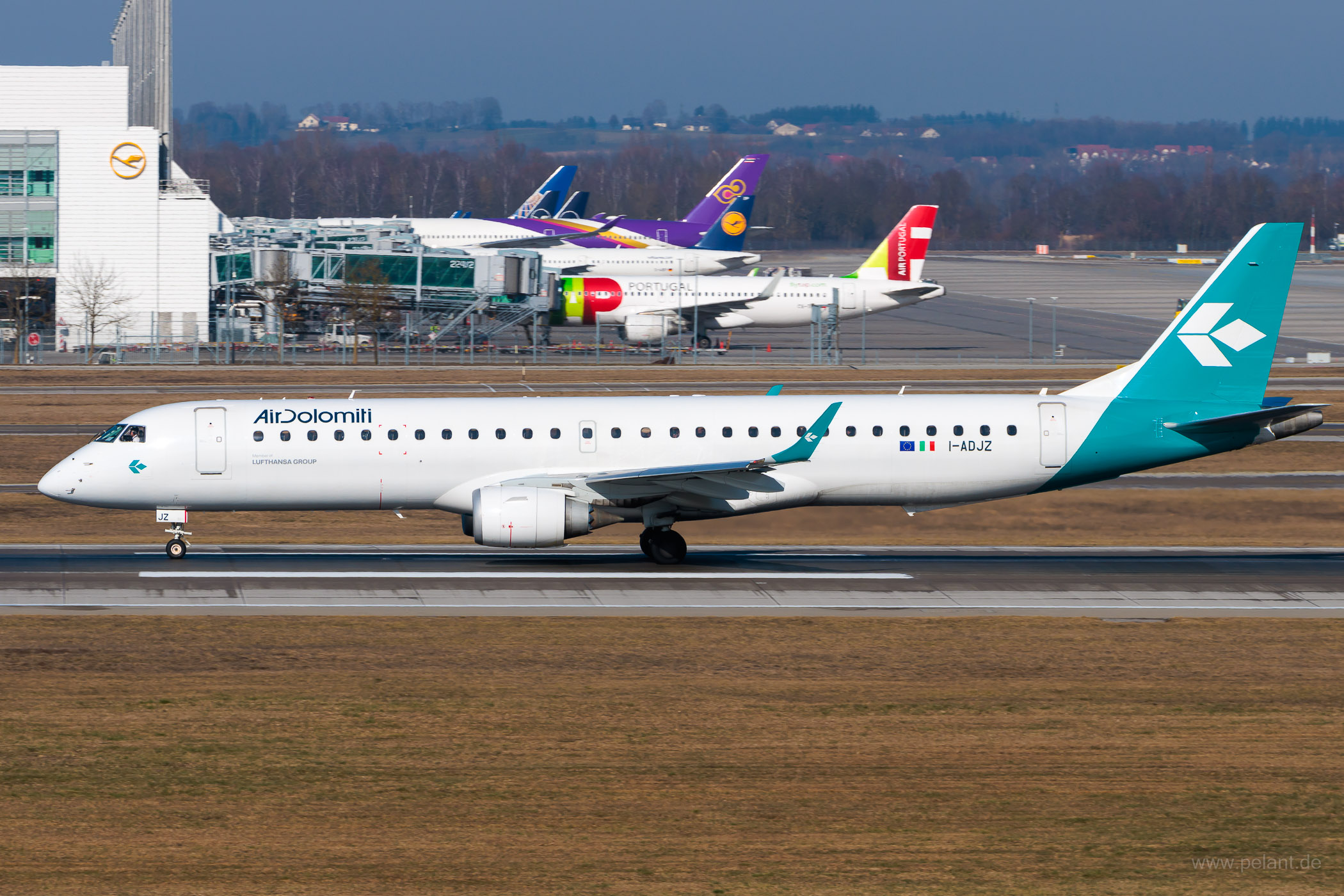 I-ADJZ Air Dolomiti Embraer 195 in München / MUC