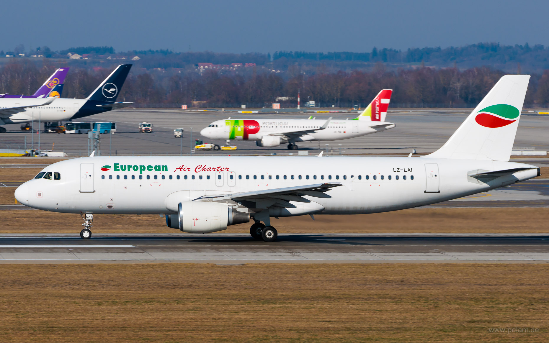 LZ-LAI Bulgarian Air Charter Airbus A320-214 in München / MUC