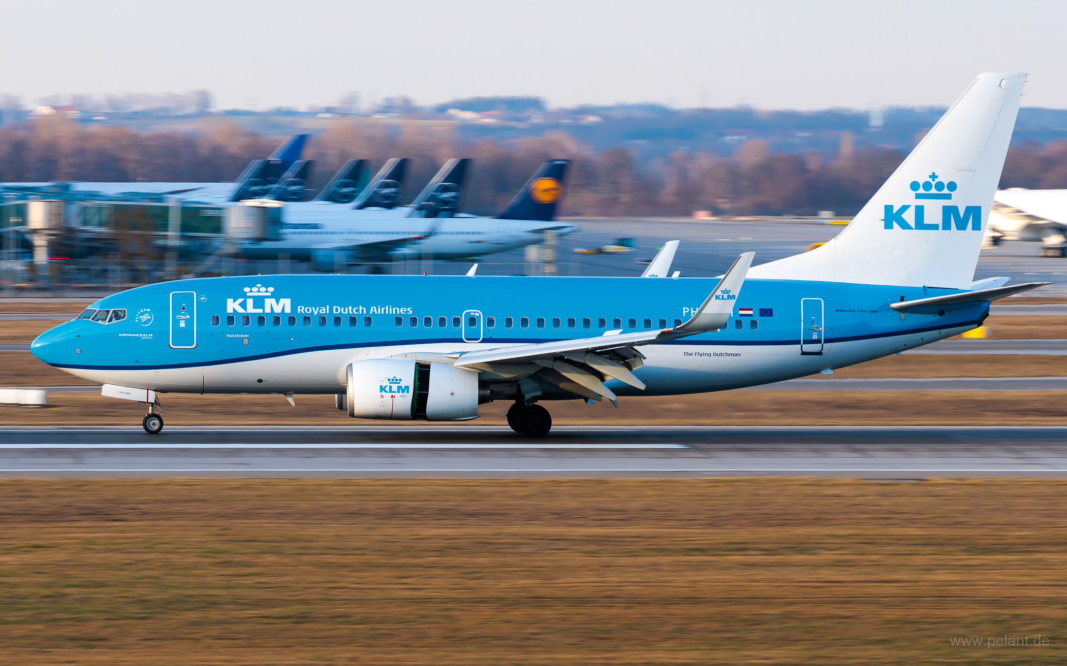 PH-BGM KLM Boeing 737-7K2 in München / MUC