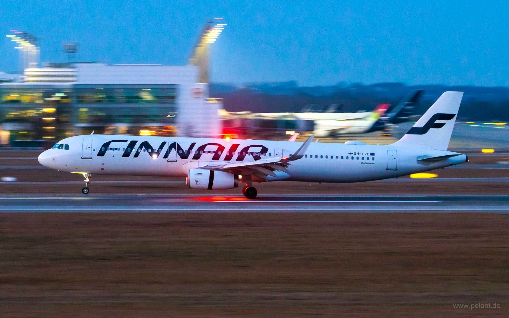 OH-LZO Finnair Airbus A321-231 in Mnchen / MUC