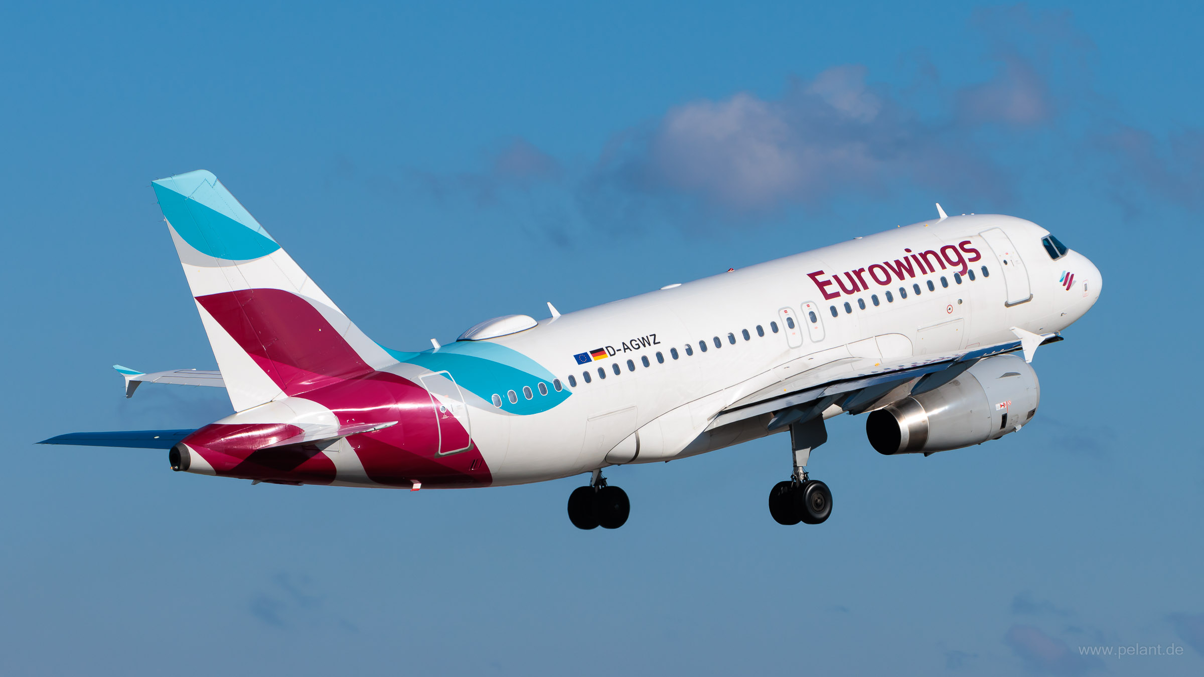 D-AGWZ Eurowings Airbus A319-132 in Stuttgart / STR