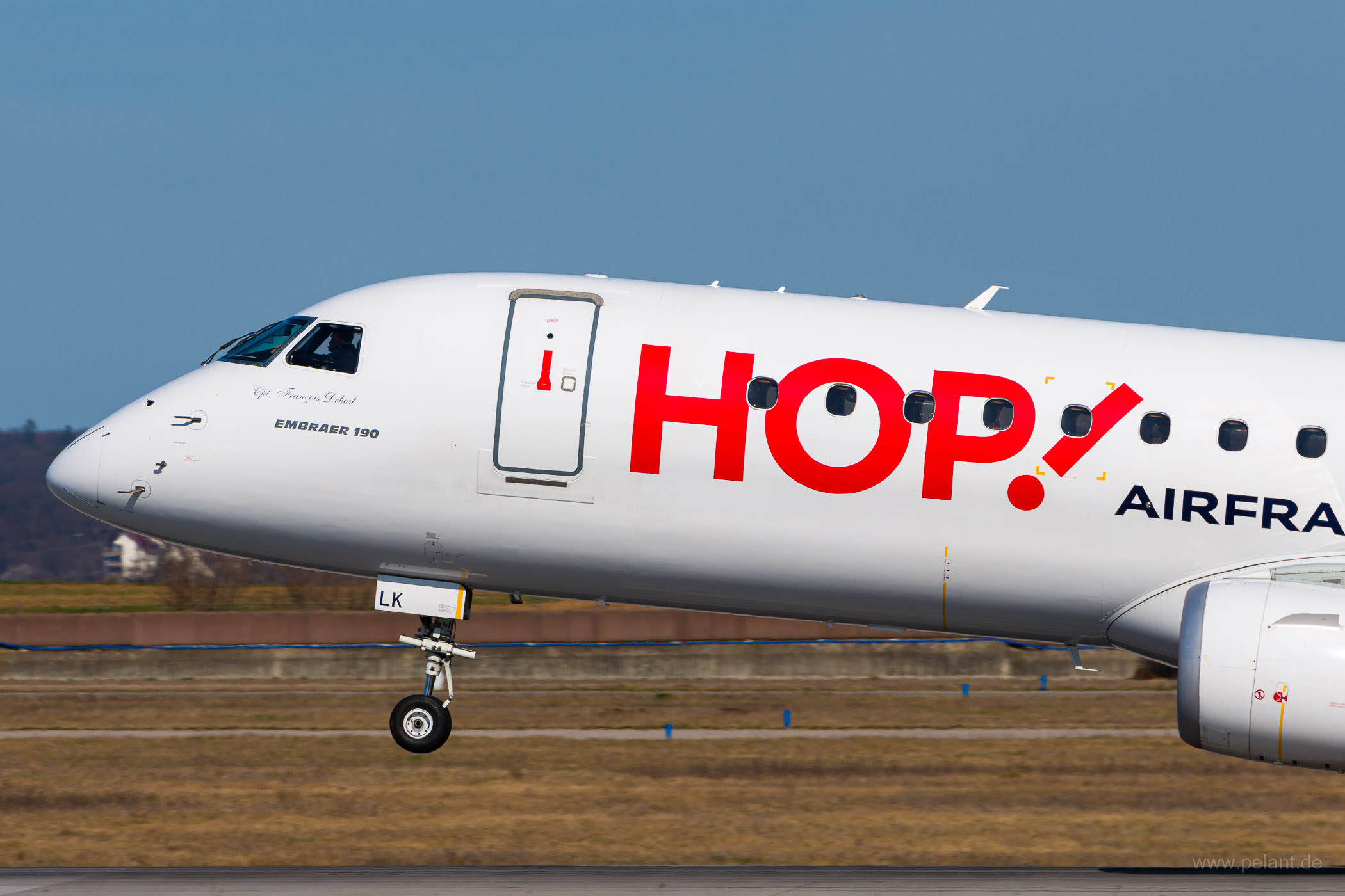 F-HBLK HOP! Embraer 190 in Stuttgart / STR