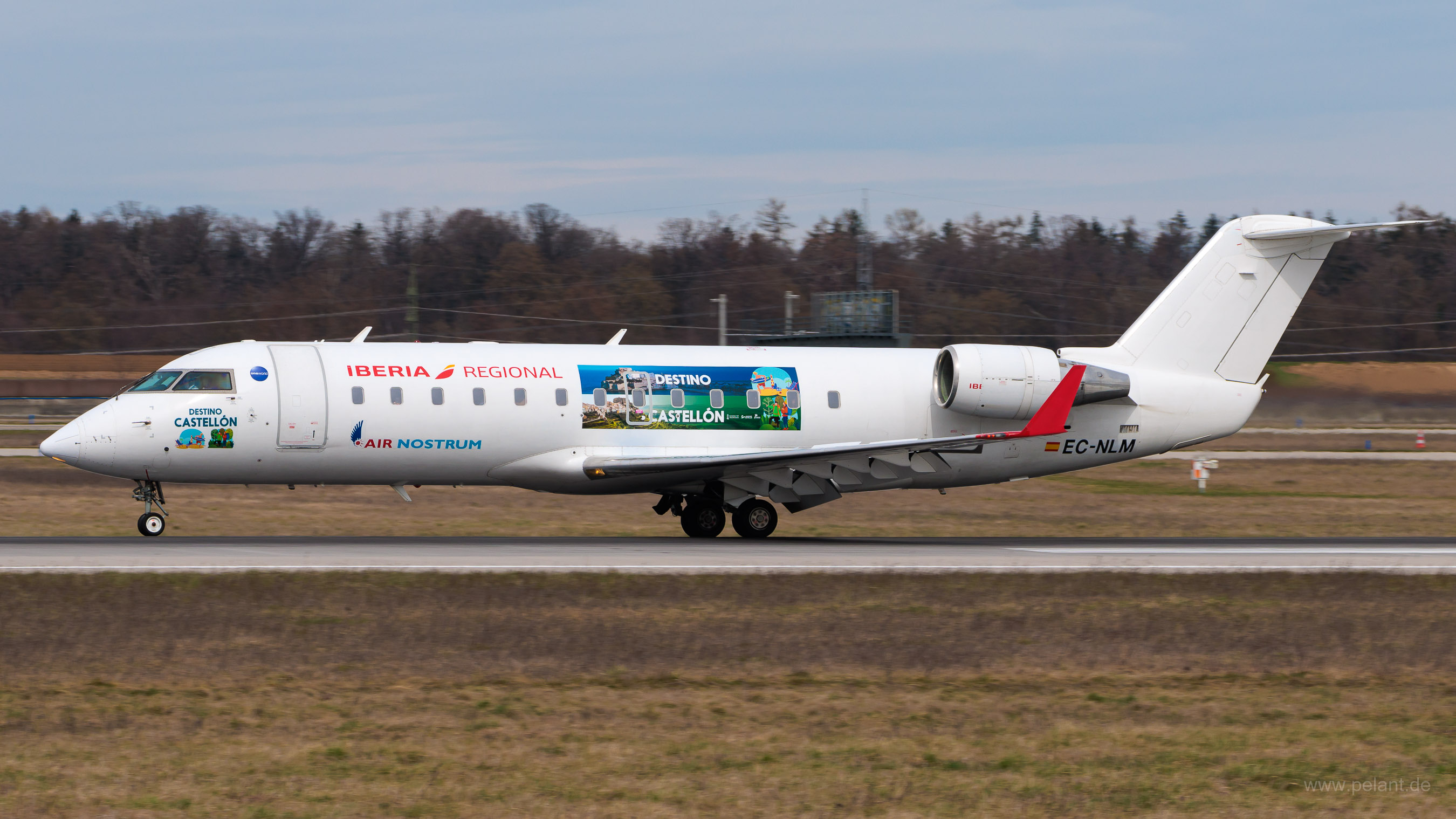 EC-NLM Air Nostrum Bombardier CRJ200 in Stuttgart / STR (Destino Castellon Livery)