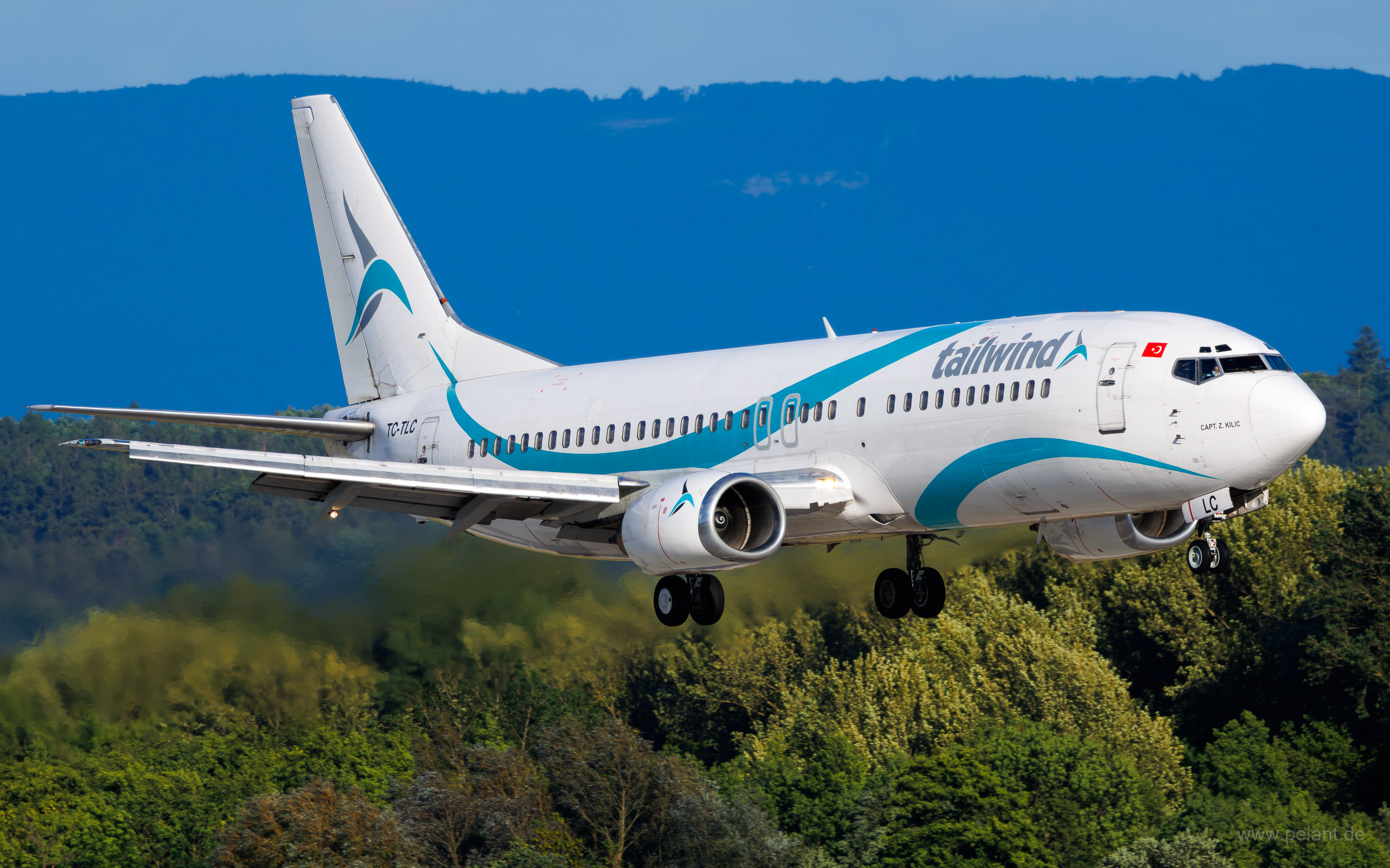 TC-TLC Tailwind Airlines Boeing 737-4Q8 in Stuttgart / STR