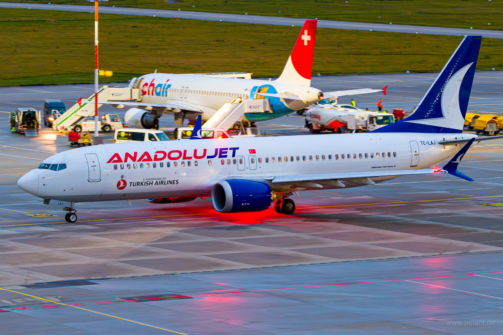 TC-LAJ AnadoluJet Boeing 737 MAX 8 in Stuttgart / STR