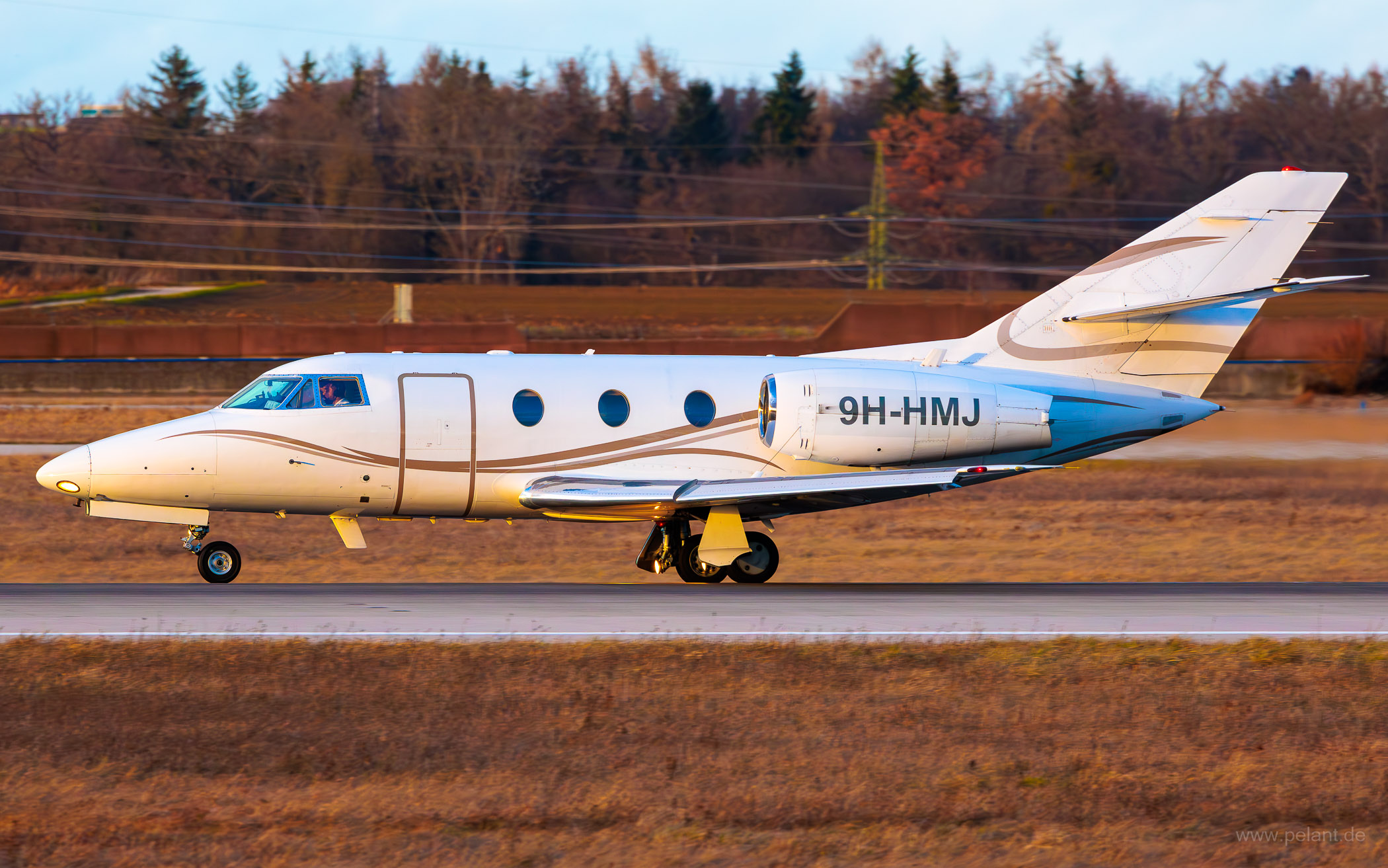 9H-HMJ ? Dassault Falcon 100 in Stuttgart / STR