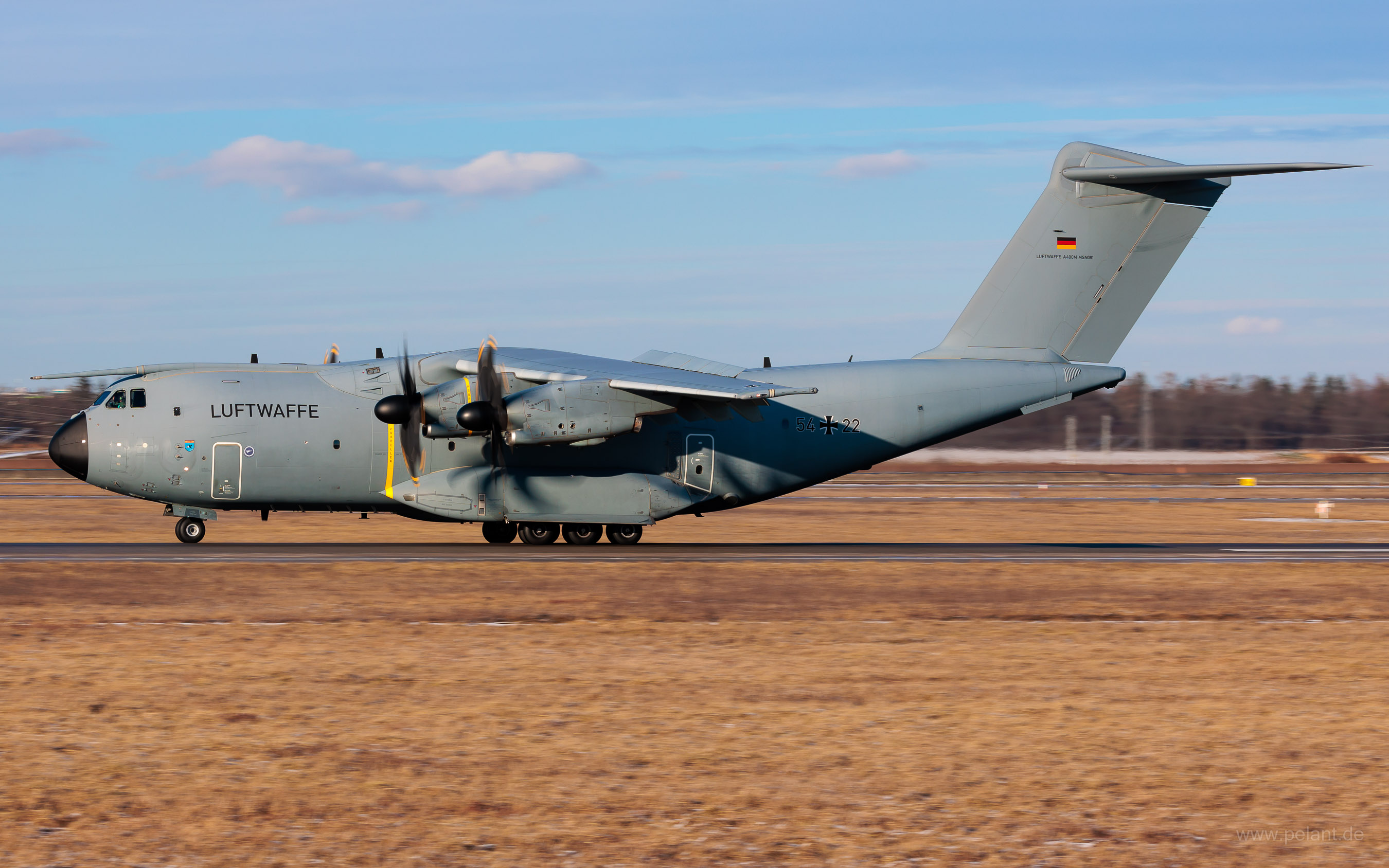 54+22 Luftwaffe Airbus A400M Atlas in Stuttgart / STR