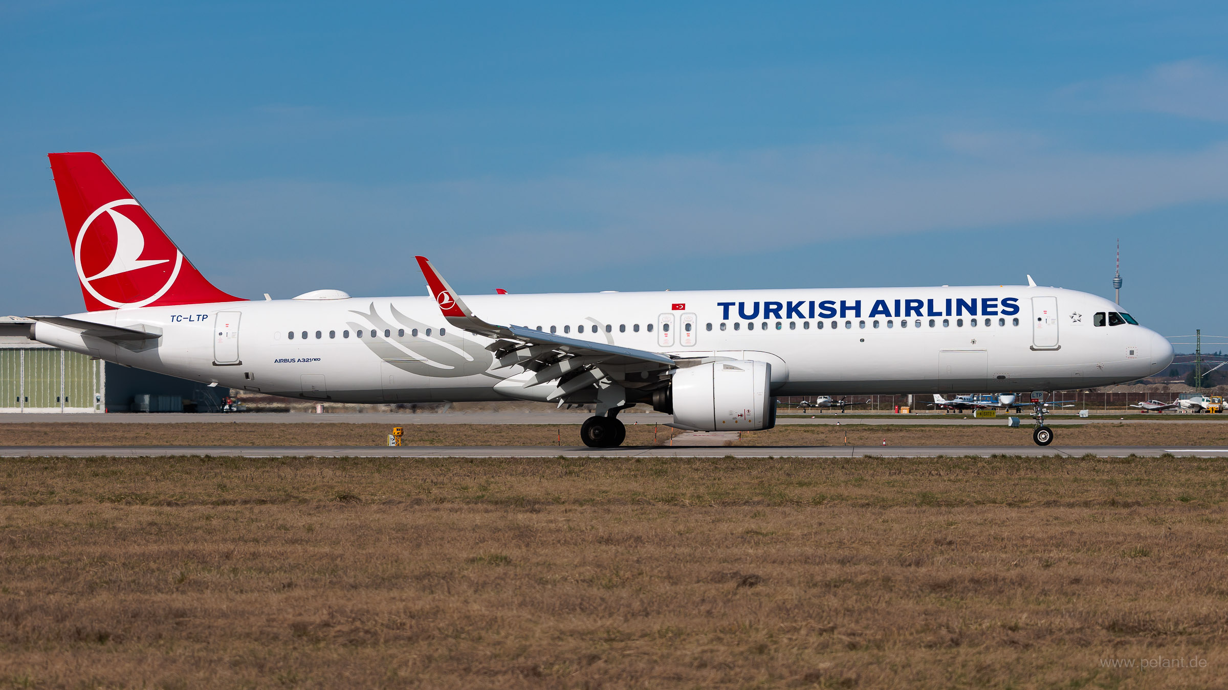 TC-LTP Turkish Airlines Airbus A321-271NX in Stuttgart / STR