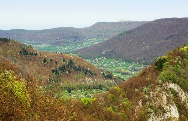 Blick ins Ermstal und zum Hohenneuffen